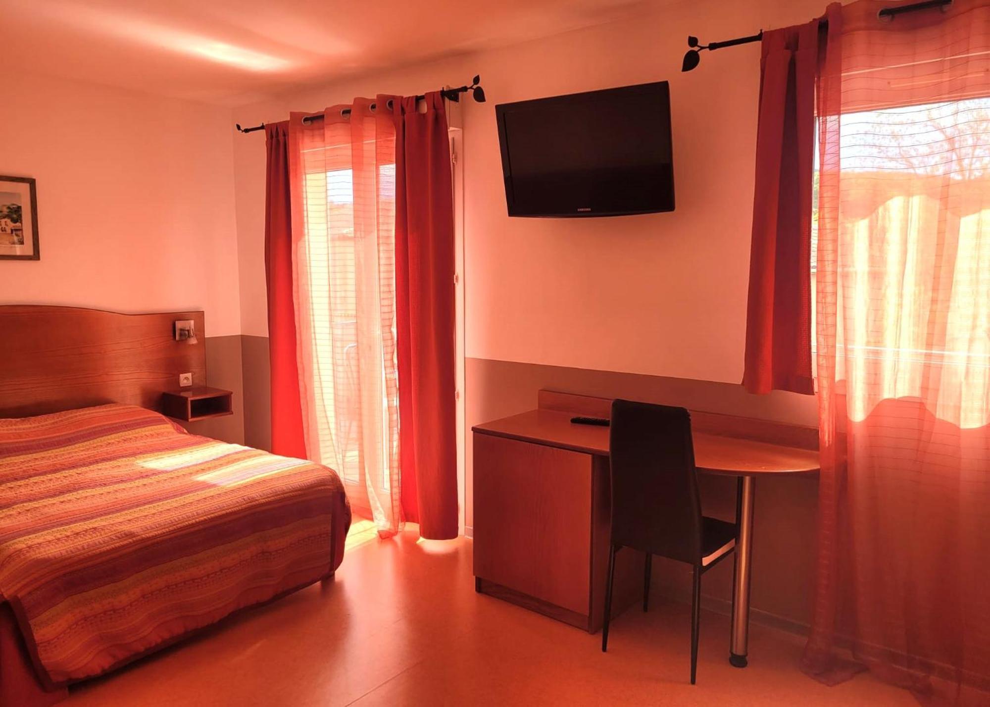 Hotel De L'Orb Bédarieux Kültér fotó