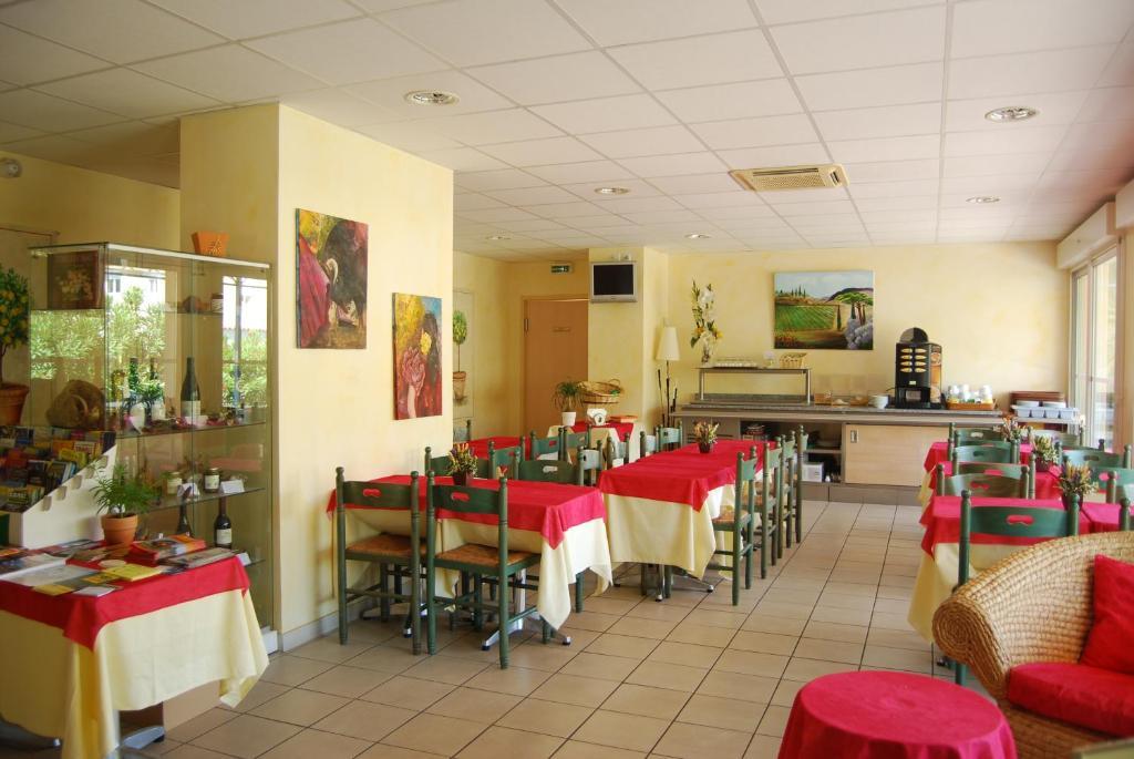 Hotel De L'Orb Bédarieux Kültér fotó